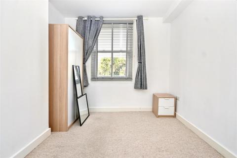 1 bedroom flat to rent, Lismore Road, Eastbourne, BN21