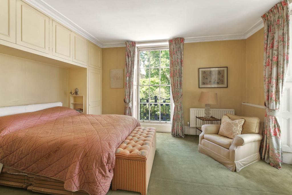 Master bedroom, balcony