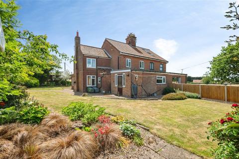 2 bedroom character property for sale, Banningham Road, Aylsham, NORWICH