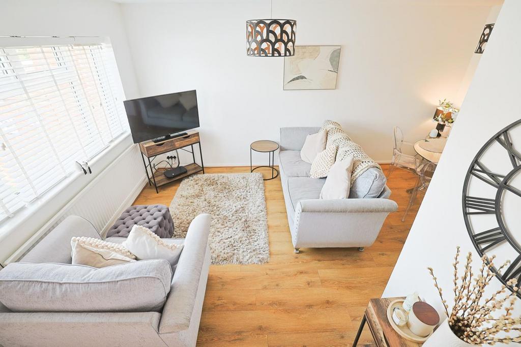 Living/Dining Room
