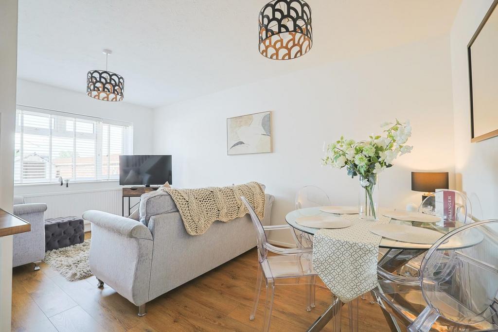 Living/Dining Room