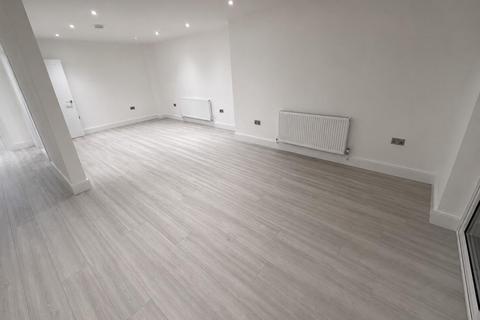 6 bedroom semi-detached house to rent, Bedford Road, Mill Hill, NW7
