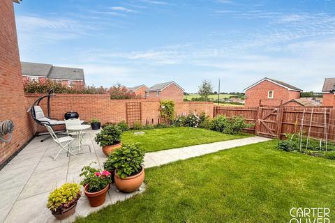 3 bedroom detached house for sale, Lantern Yard, Nuneaton, CV10