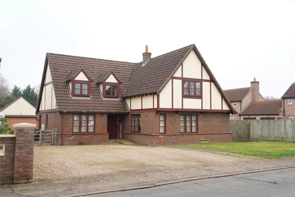 4 bedroom detached house to rent