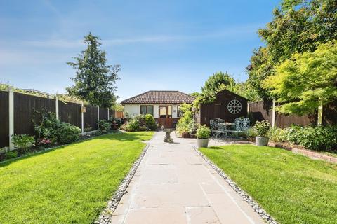 4 bedroom detached house for sale, Rowan Walk, HORNCHURCH, Essex, RM11