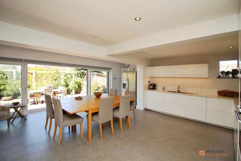 3 bedroom detached house for sale, Main Street, Bushby, LE7