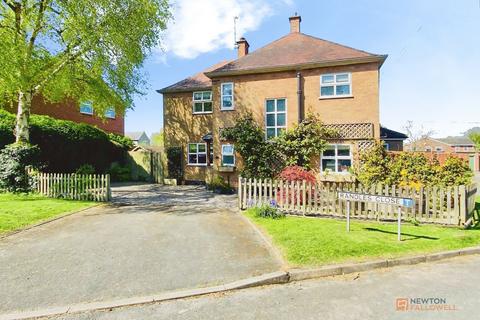 3 bedroom detached house for sale, Main Street, Bushby, LE7