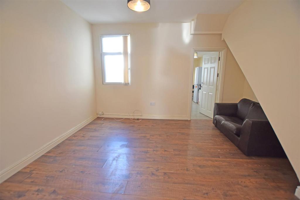 Australia Road, Heath/Gabalfa, Cardiff - View 3