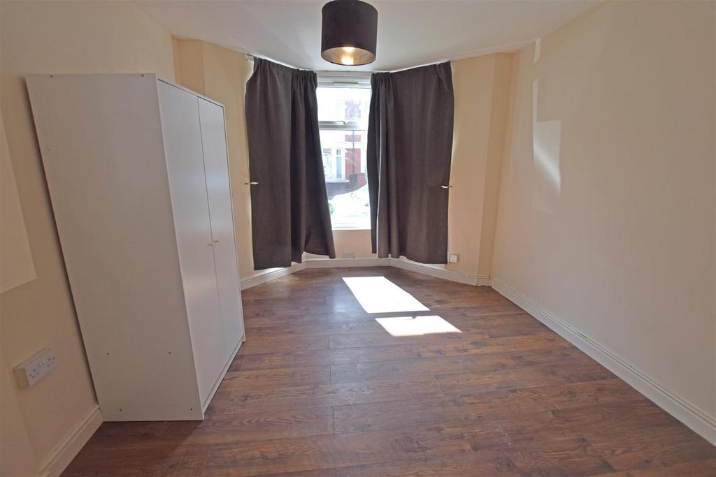 Australia Road, Heath/Gabalfa, Cardiff - View 5