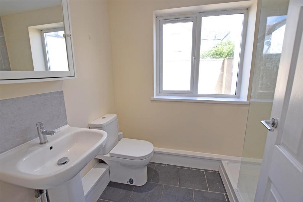 Australia Road, Heath/Gabalfa, Cardiff - More