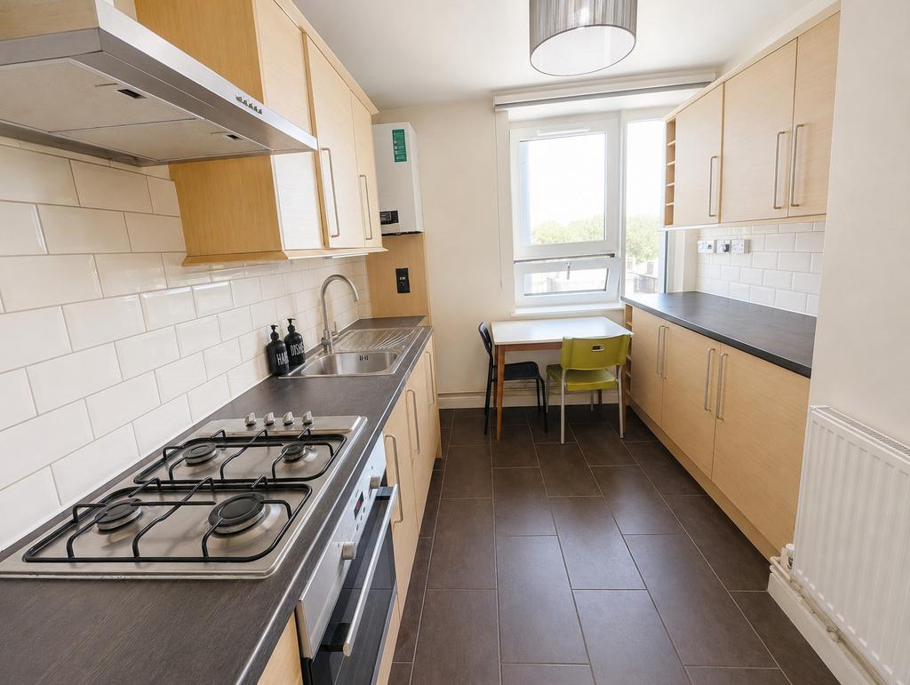 Bright Double Rooms to Rent in a Shared House Swiss Cottage - View 2