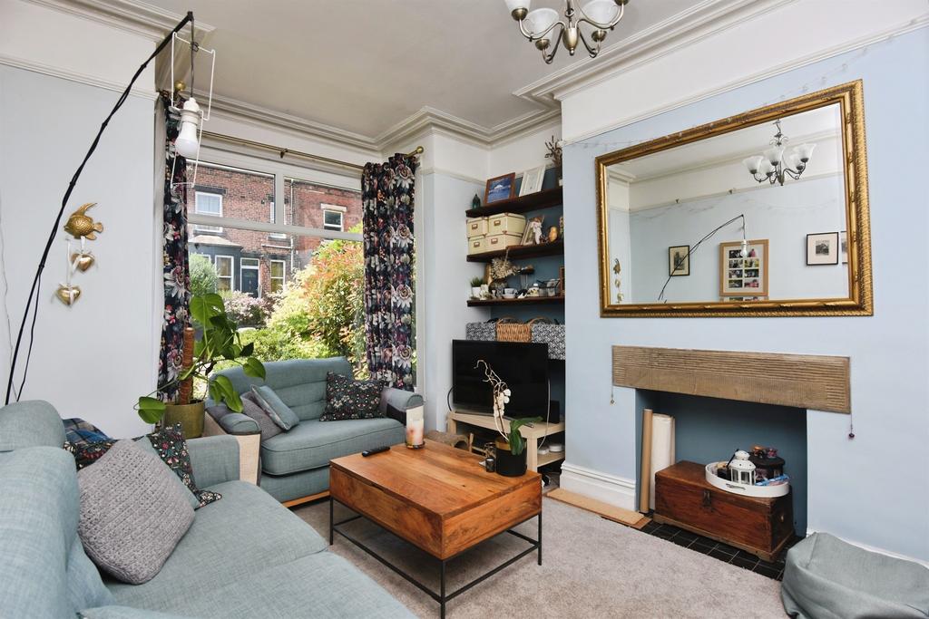 Living room, fireplace