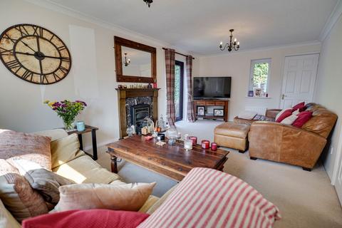 4 bedroom detached house for sale, Pages Close, Bishops Stortford, CM23