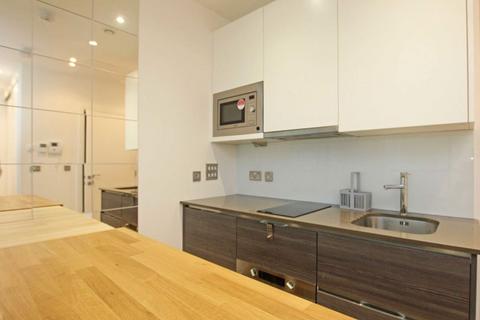 Studio to rent, Staines Road, Hounslow TW3
