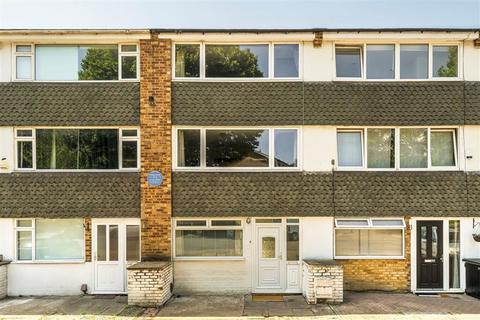 4 bedroom terraced house for sale, Leyland Road, London SE12