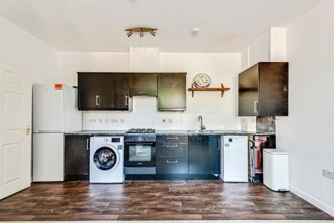 2 bedroom ground floor flat for sale, Alicia Close, Swindon