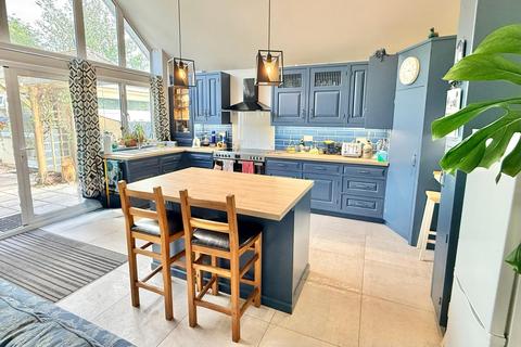 4 bedroom detached house for sale, Ringwood, BH24