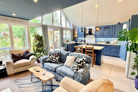 4 bedroom detached house for sale, Ringwood, BH24