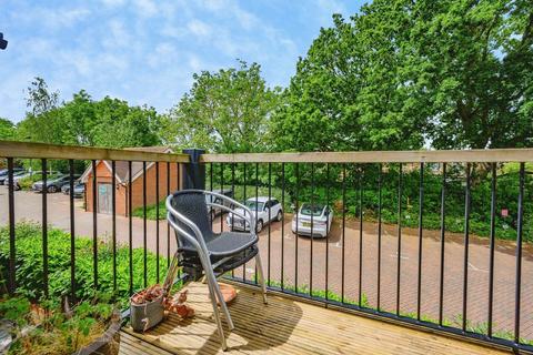 3 bedroom retirement property for sale, Wordsworth Close, St Albans AL3
