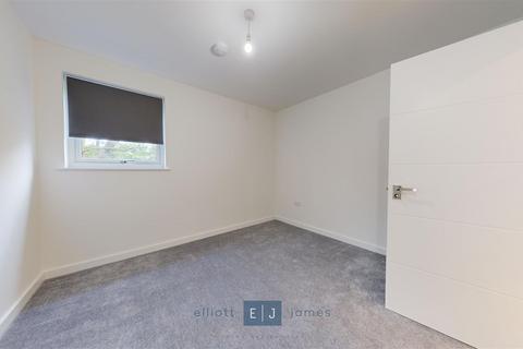 2 bedroom duplex to rent, Borders Lane, Loughton IG10