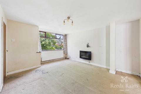 3 bedroom semi-detached house for sale, Chorley Road, Wigan WN1