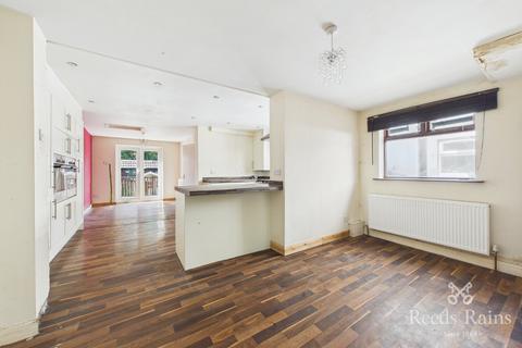 3 bedroom semi-detached house for sale, Chorley Road, Wigan WN1