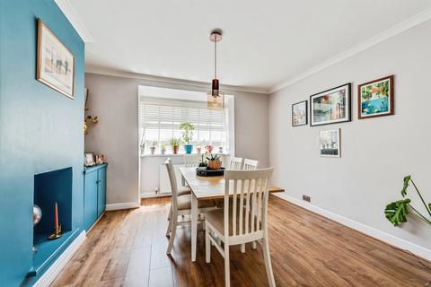 3 bedroom terraced house for sale, Ferndale Road, Swindon