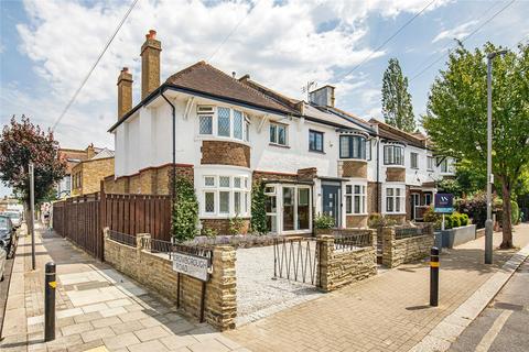 4 bedroom end of terrace house for sale, Chillerton Road, Furzedown, SW17