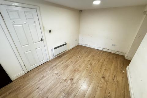 1 bedroom ground floor flat to rent, Windsor Road, Wolverhampton WV4