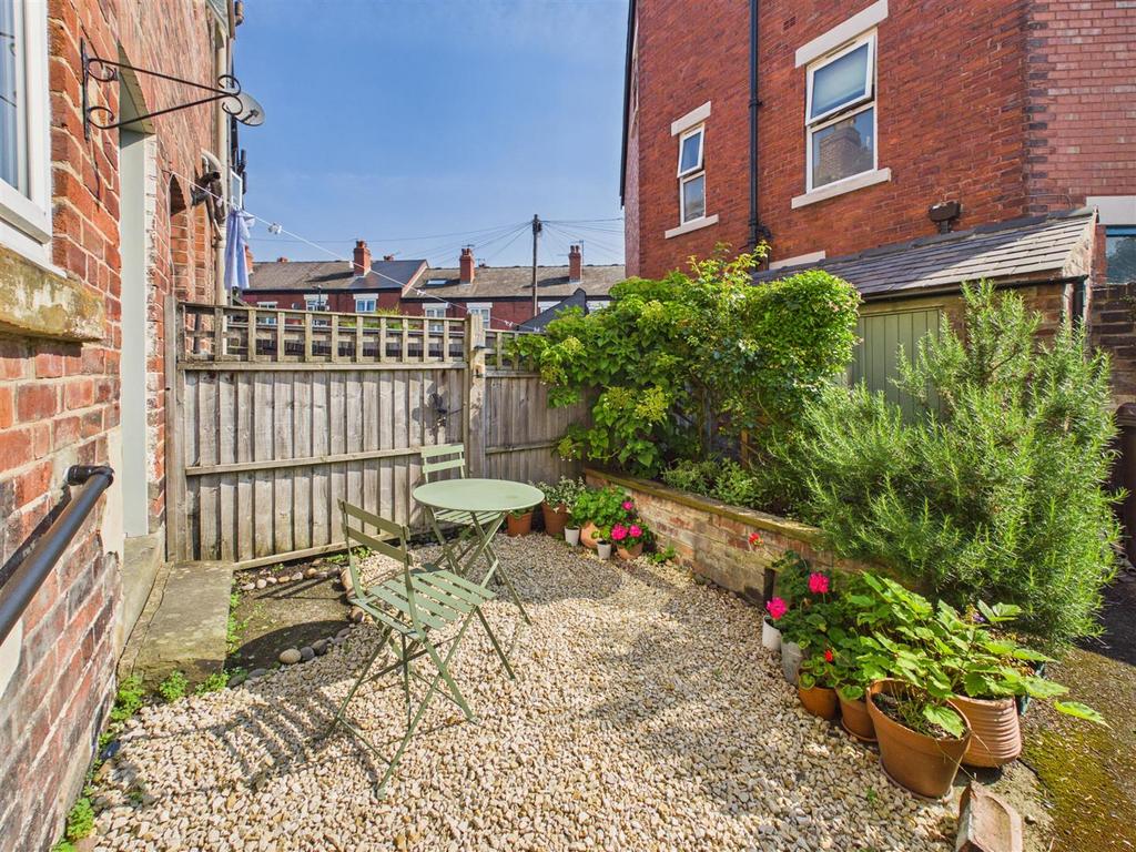 House in Sheffield, Heeley Bottom, Nether Edge - View 4