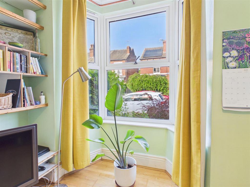 House in Sheffield, Heeley Bottom, Nether Edge - More