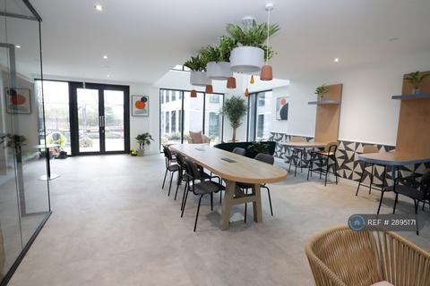 2 bedroom flat to rent, Turing Way, Cambridge, CB3