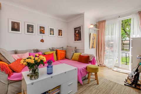 Studio for sale, Brompton Park Crescent, West Brompton, Fulham, London