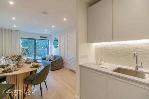 2 bedroom apartment for sale, Royal Crest Avenue, London