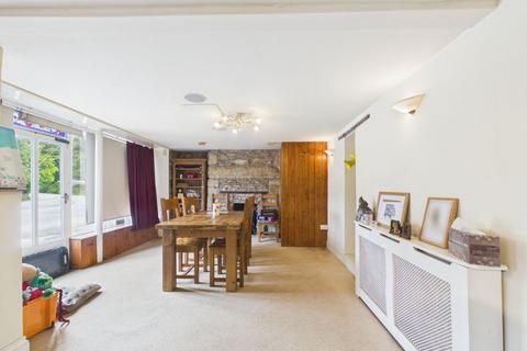 5 bedroom cottage for sale, Lanner Moor, Redruth - Generous accommodation