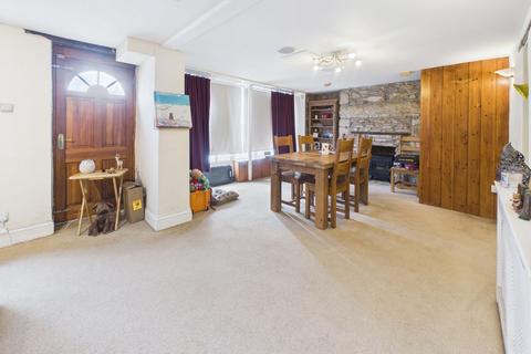 5 bedroom cottage for sale, Lanner Moor, Redruth - Generous accommodation