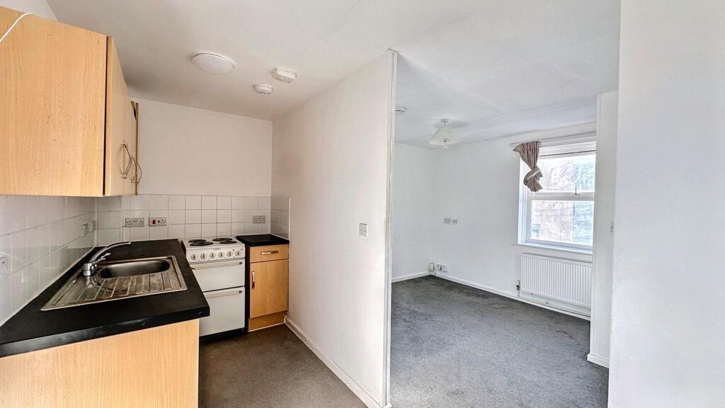 Apartment in Bristol, St Jude's, Easton - View 5
