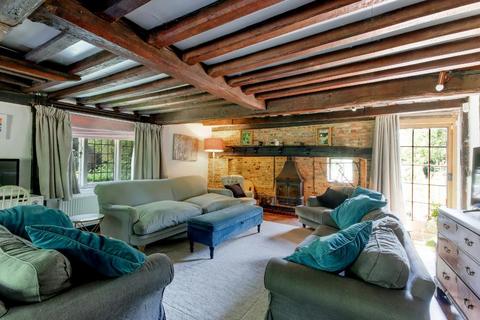 6 bedroom character property for sale, Headcorn Road, Biddenden, Kent, TN27 8JN
