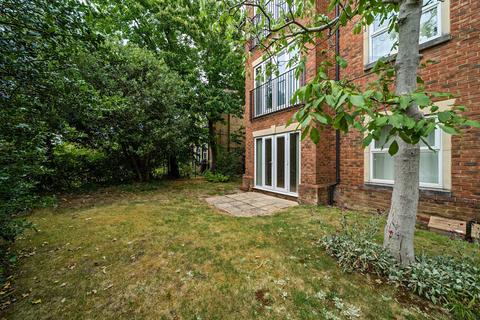 2 bedroom apartment for sale, Oaklands Road, Bromley, BR1