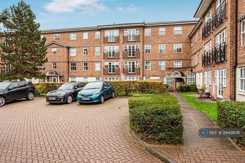 2 bedroom flat to rent, Rectory Court, London, E18