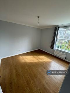 2 bedroom flat to rent, Rectory Court, London, E18