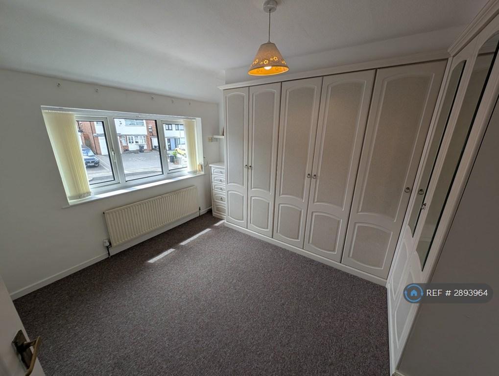 Hough Road, Birmingham, B14 – další