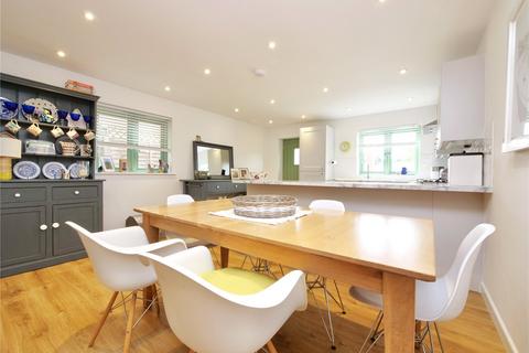 3 bedroom end of terrace house for sale, Splendid three bedroom house, Street, BA16 0NH