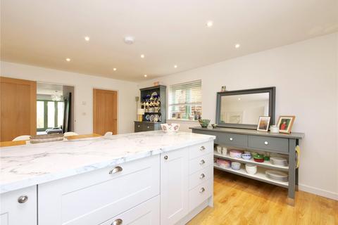 3 bedroom end of terrace house for sale, Splendid three bedroom house, Street, BA16 0NH
