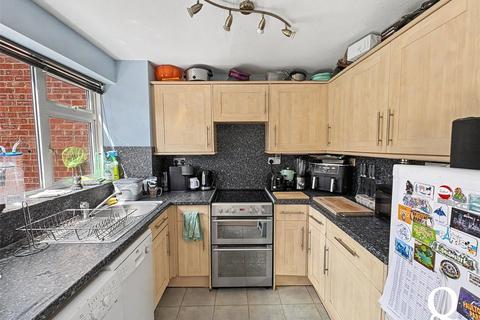 3 bedroom terraced house for sale, Heather Close, Sittingbourne, Kent, ME10