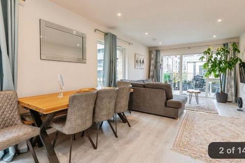 2 bedroom flat to rent, Fritillary Apartments, 5 Harewood Avenue, NW7 1TA