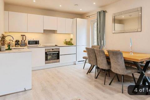 2 bedroom flat to rent, Fritillary Apartments, 5 Harewood Avenue, NW7 1TA