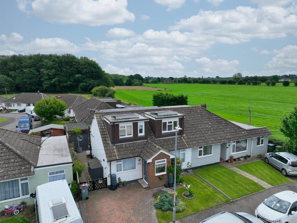 4 bedroom semi-detached house for sale