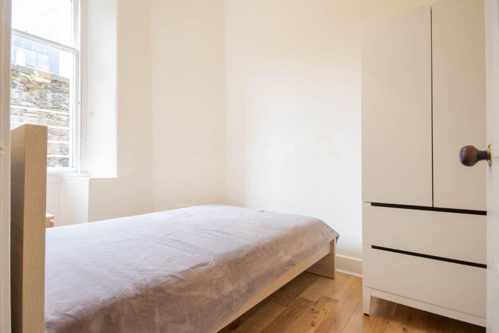 1379L Lady Lawson Street, Edinburgh, EH3 9DW - More