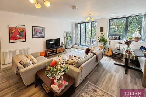 2 bedroom flat for sale, Bempton Drive, Didsbury, Manchester, M20